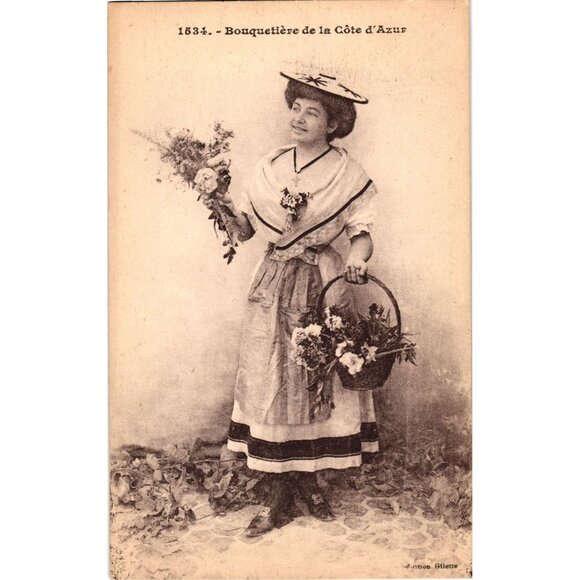 Vintage Postcard Bouquetiere De La Cote DAzur Antique French Photography Giletta - Picture 1 of 2